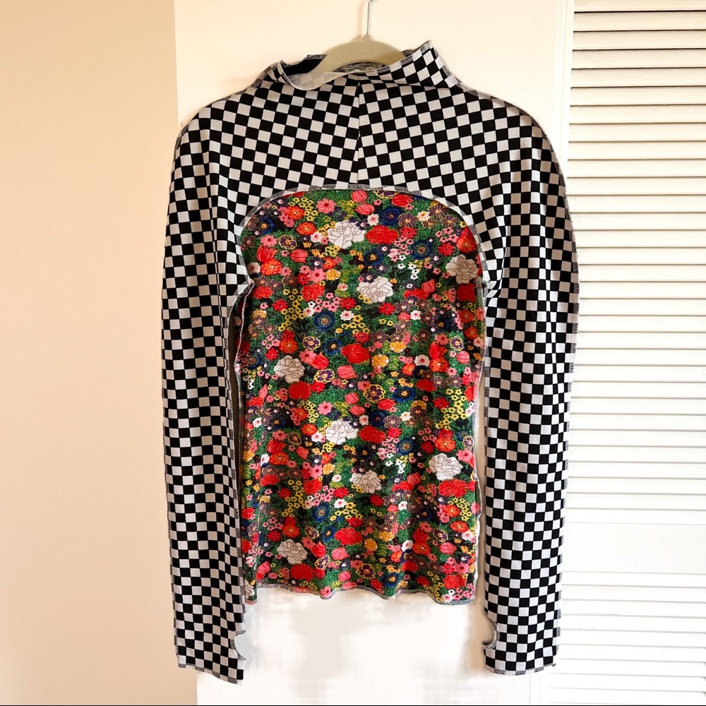 Nuvula Patchwork Floral Thumbhole Top